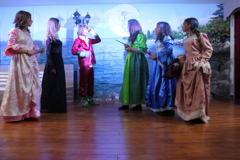 Alice nel paese delle meraviglie, La magia delle tre fate, I Promessi Sposi, Le beffe delle maschere - 64.jpg